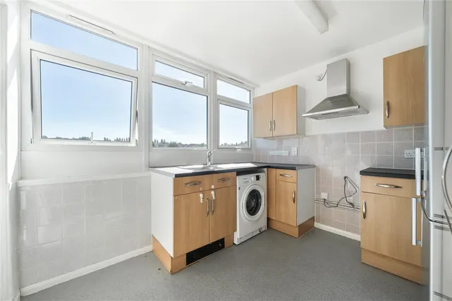 Grove Park Road, London, SE9, photo 3
