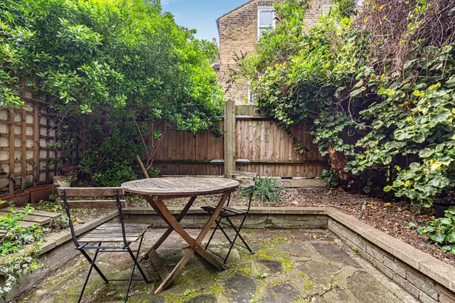 Photo 2 — Ballater Road, London, SW2