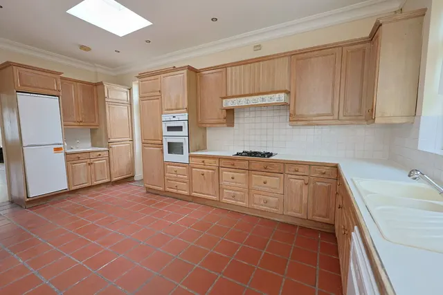 Lake View, Edgware, photo 3