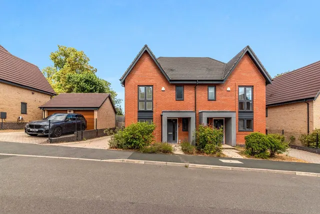 New House Farm Drive, Northfield, Birmingham, West Midlands, B31 2FW, photo 1