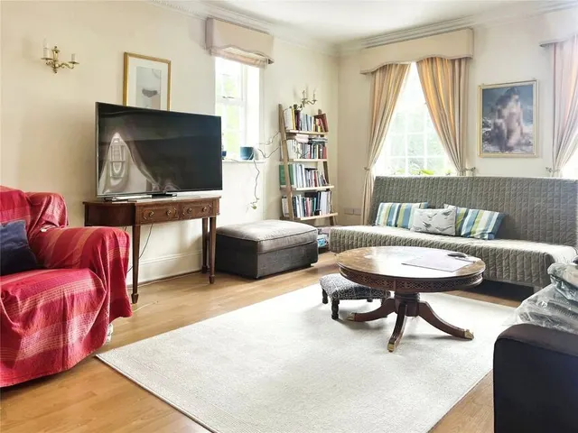 Photo 2 — Chadwick Place, Long Ditton, Surrey, KT6