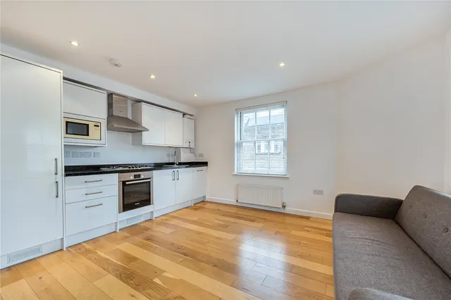 Cardigan Road, London, E3, photo 1