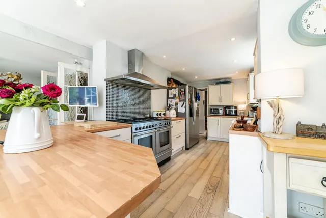 Warfield Street, Bracknell, RG42, photo 2