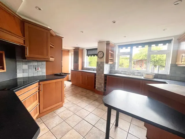 Derby Road, Beeston, NG9, photo 3