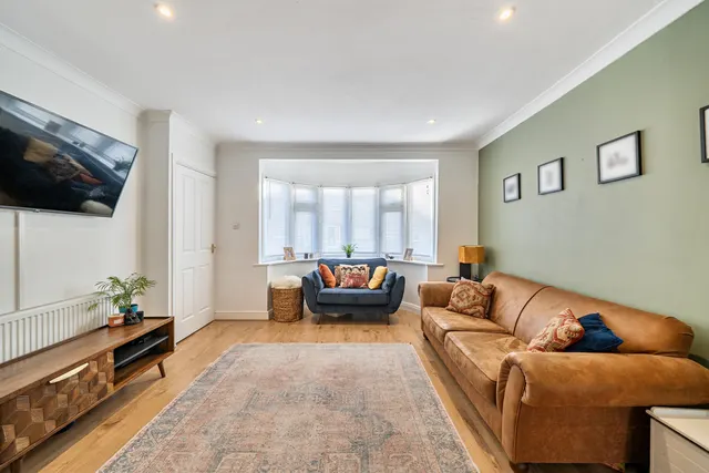 Hartland Drive, Ruislip, HA4, photo 3