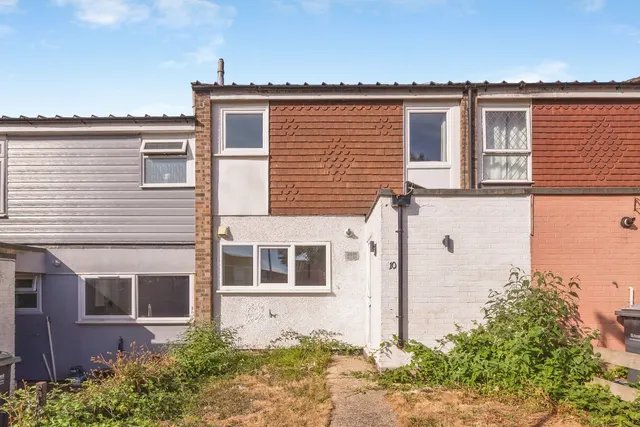 Fulmer Walk, Waterlooville, PO8, photo 1