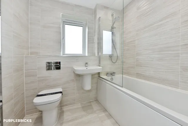 Workers Way, Heywood, OL10, photo 3