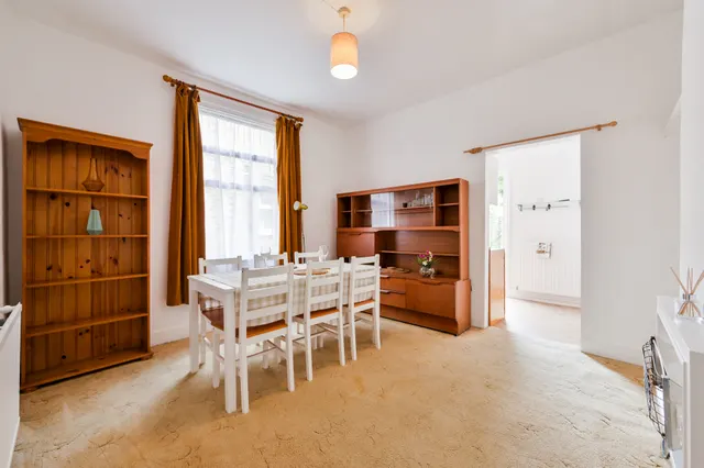 Photo 3 — 111 Carlyle Road, London