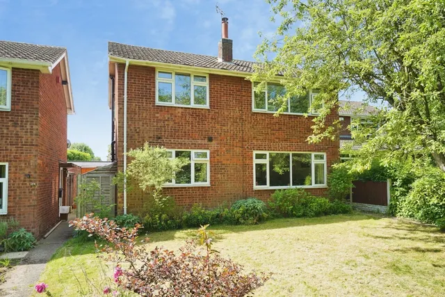 St. Michaels Drive, Appleby Magna, DE12, photo 1