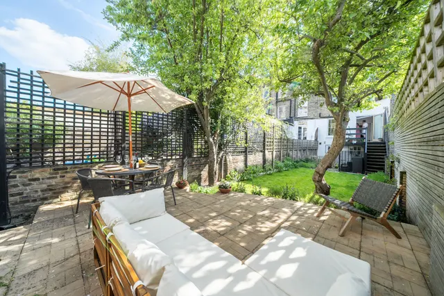 Photo 2 — Fentiman Road, London, London, SW8 1LA