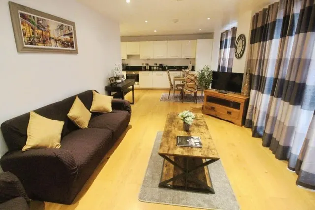 Railway Terrace, Slough, SL2, photo 3