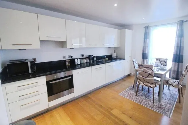 Railway Terrace, Slough, SL2, photo 1