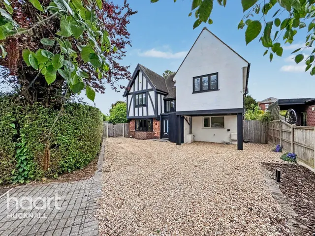 Thoresby Dale, Nottingham, NG15, photo 1