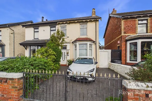 Whitegate Drive, Blackpool, FY3, photo 1