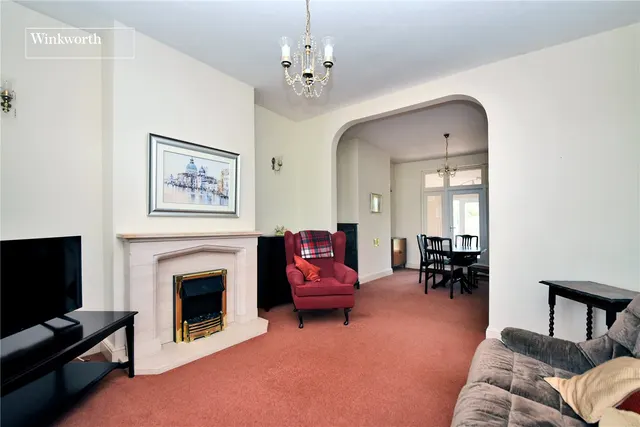 Langley Avenue, Worcester Park, KT4, photo 2