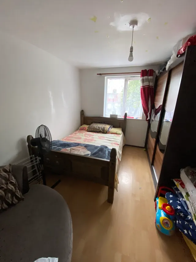 Photo 3 — Greenslade Road, Barking, IG11 9XE