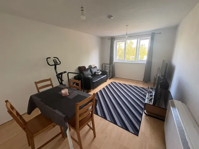 Greenslade Road, Barking, IG11 9XE, photo 1