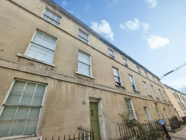 Albion Terrace, Bath, photo 1