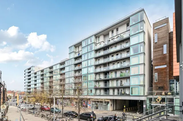 Station Approach, Hayes, UB3, photo 1