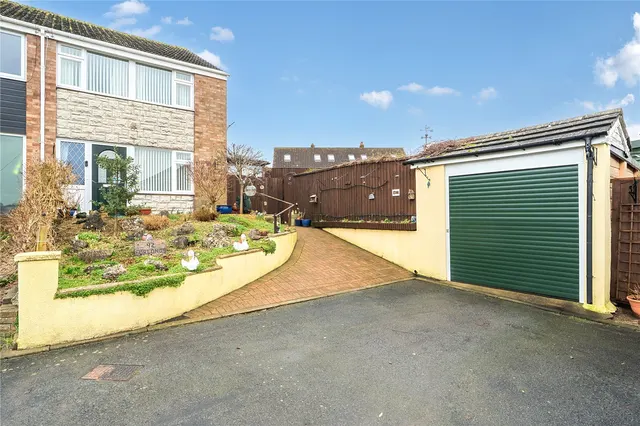 Furlongs Road, Cleobury Mortimer, Kidderminster, Shropshire, DY14 8AR, photo 1