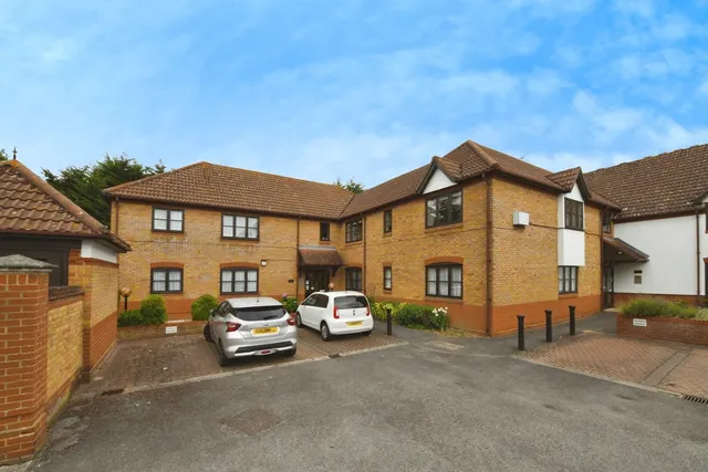 Baddow Road, Chelmsford, Essex, CM2, photo 1