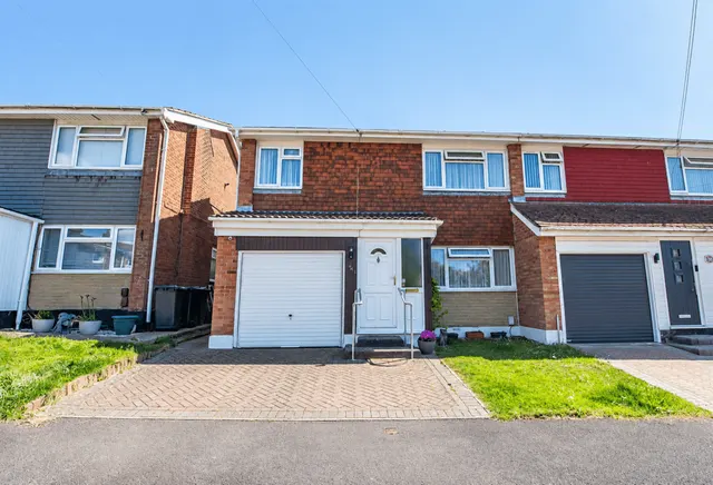 Alameda Way, Waterlooville, PO7 5HB, photo 1