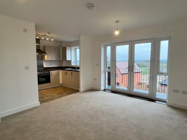 Photo 2 — Harvest Hill, Maidenhead SL6 2QP