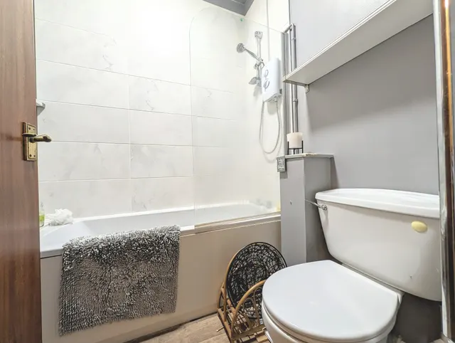School Street, Pontyclun, CF72, photo 2