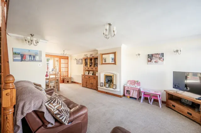 Penfold, Liverpool, L31, photo 3
