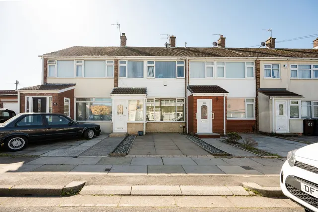 Penfold, Liverpool, L31, photo 1