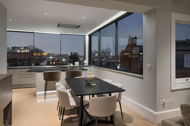 De Vere Gardens, Kensington, W8, photo 2