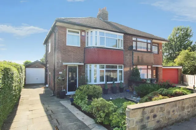 Chatsworth Drive, Pudsey, LS28 8JT, photo 1