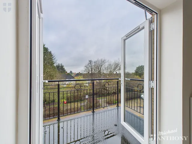 Coxhill Way, HP21, photo 3