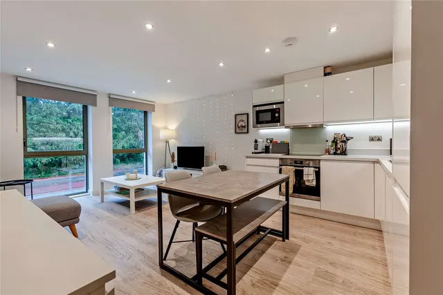 Victoria Bridge Road, Bath, Somerset, BA1, photo 1