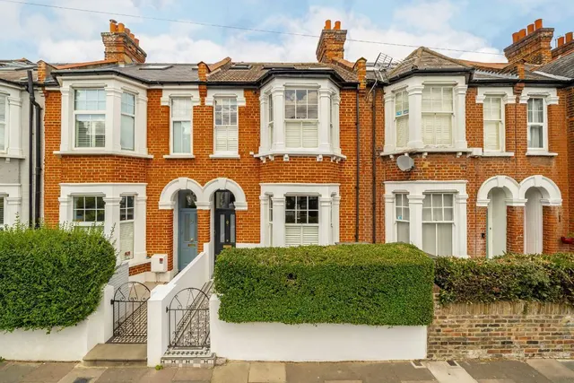 Cambray Road, SW12, photo 1
