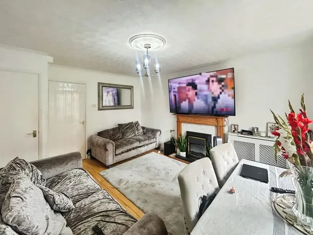 Cromer Way, Luton, LU2, photo 2