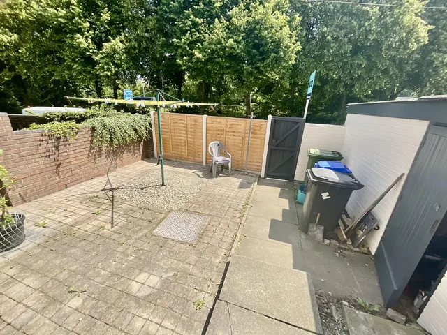 Halton Brook Avenue, Runcorn, WA7, photo 3