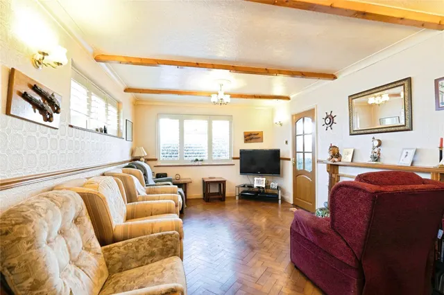 Manor Road, Selsey, PO20, photo 2