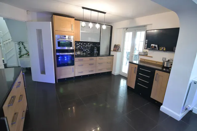 Photo 3 — Barbel Drive, Wolverhampton, West Midlands, WV10 0TQ