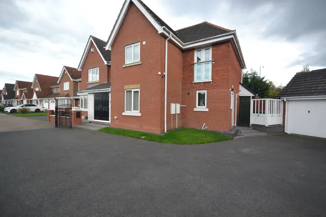 Photo 2 — Barbel Drive, Wolverhampton, West Midlands, WV10 0TQ