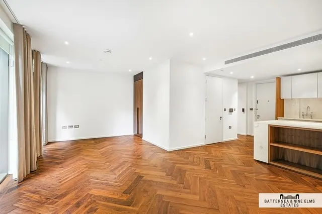 Embassy Gardens, SW11, photo 1