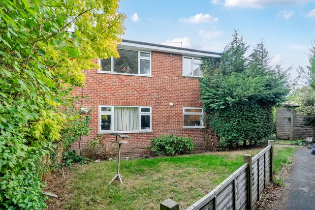 Beech Tree Drive, Badshot Lea, GU9, photo 1