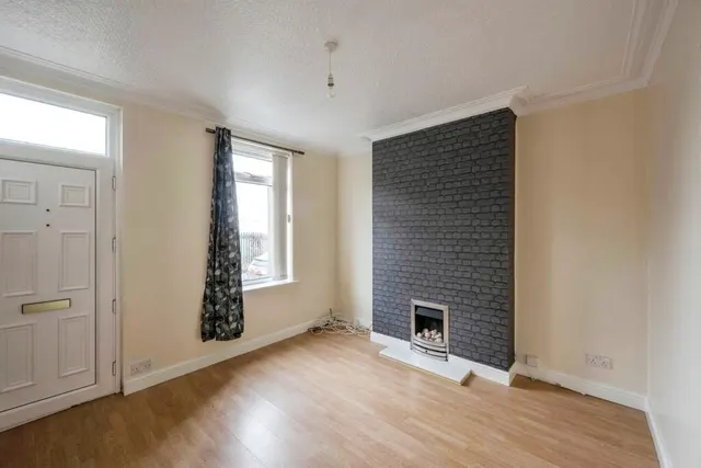 Orchard Street, Balby, DN4, photo 3