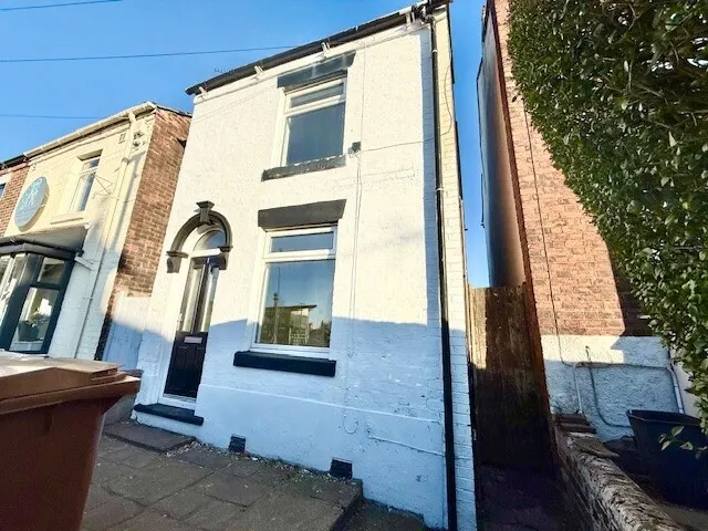 Ashmores Lane, ST7, photo 1