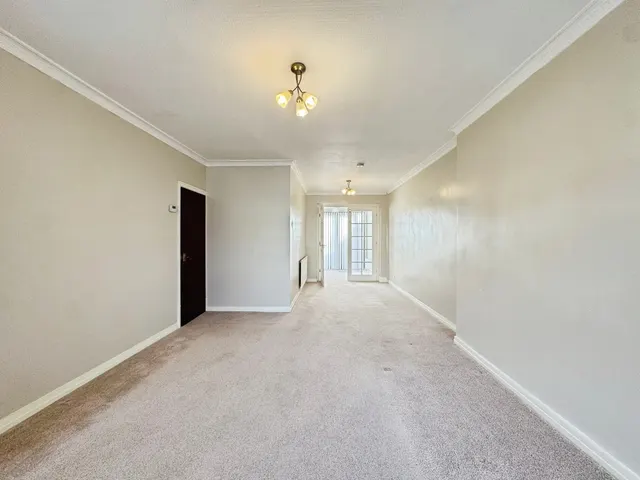 Sunningdale Close, Burtonwood, WA5, photo 3