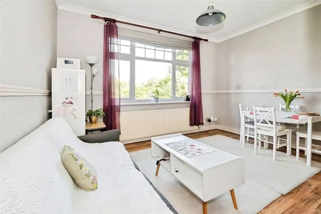 Photo 3 — Manor Court, Manor Drive, Surbiton, KT5