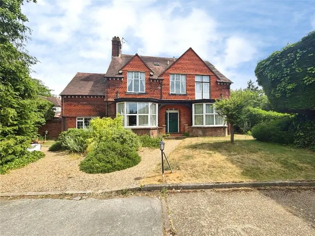Manor Drive, Surbiton, KT5, photo 1