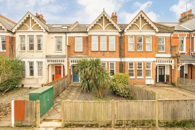 Weir Road, SW12, photo 1