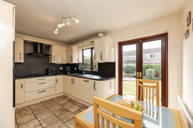 Hillside Close, Hillam, LS25, photo 3
