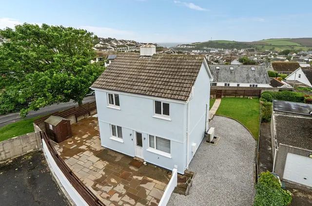 Sunset Gardens, Porthleven, Helston, Cornwall, TR13
